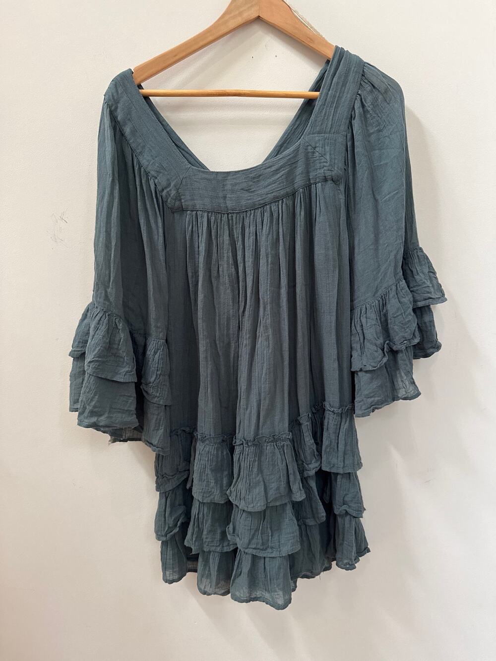 Free People Green Tiered Ruffle Sleeve Tunic Top Large Lagenlook Hippie Boho